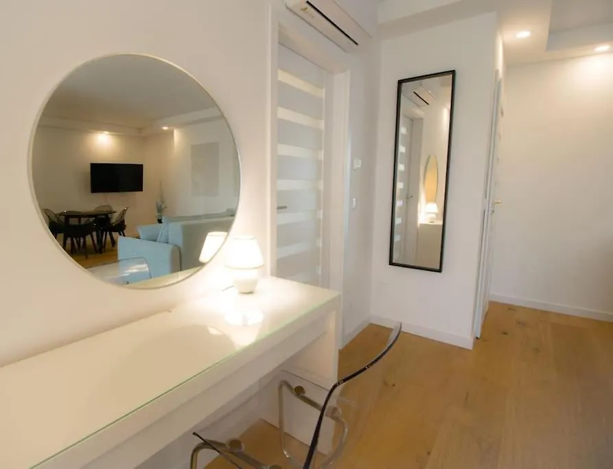 Charming Apartment In Heart Of Vienna L Jos20 0*,